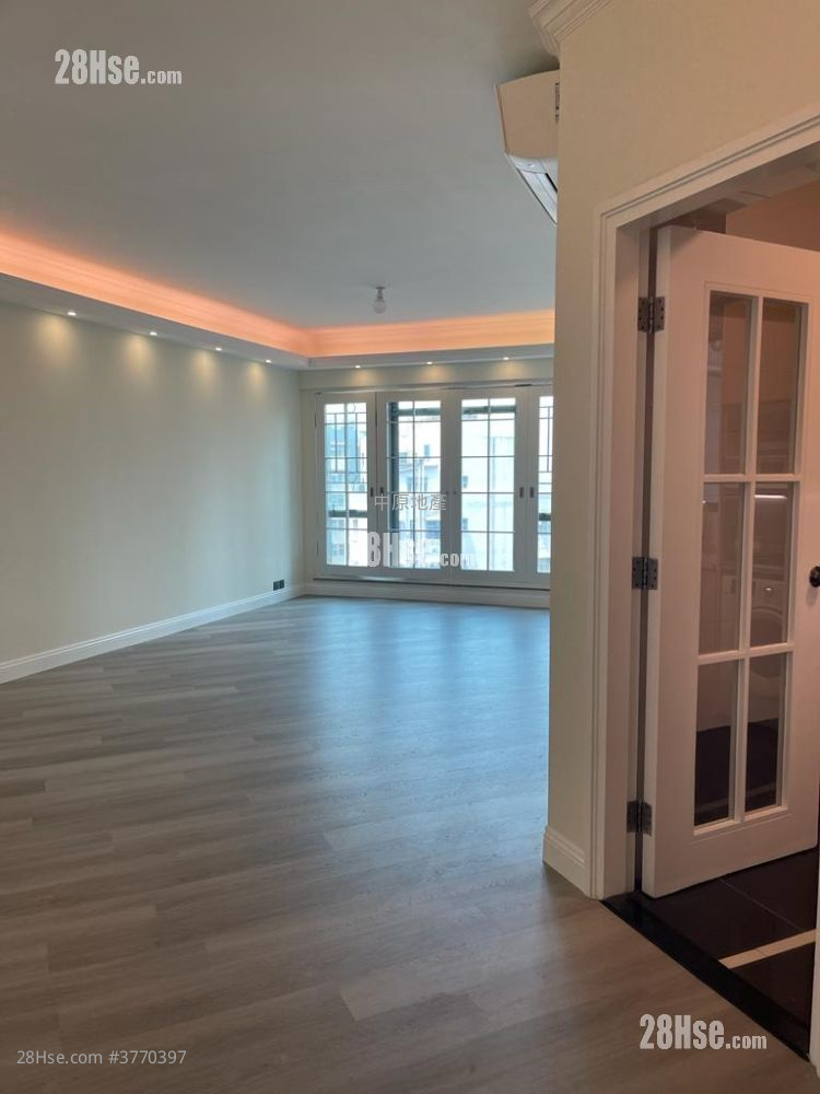 The Belcher's Sell 4 Bedrooms , 3 Bathrooms 1,263 ft²