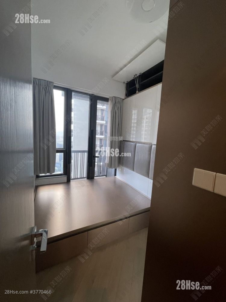 Wings At Seaii Sell 2 Bedrooms 532 ft²