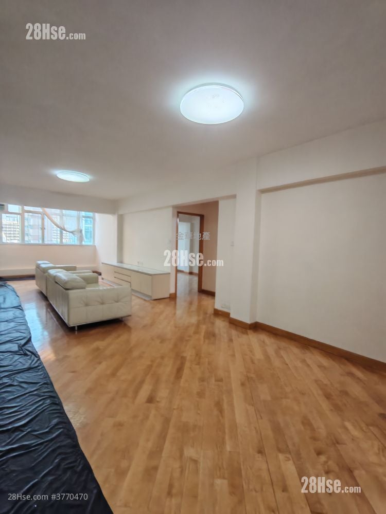 Kimberley Mansion Sell 3 Bedrooms , 2 Bathrooms 1,104 ft²