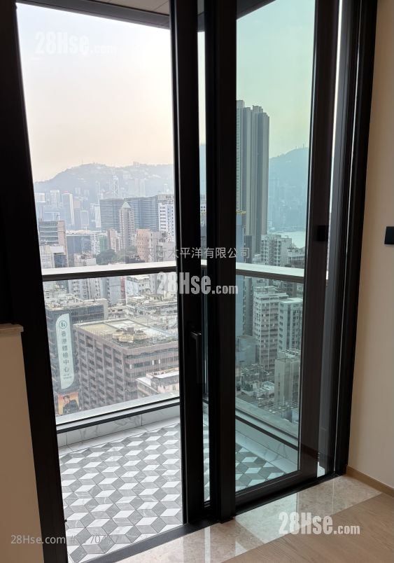 Topside Residence Rental 2 Bedrooms , 1 Bathroom 377 ft²