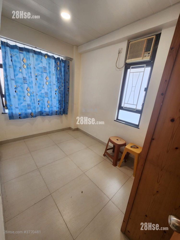 Wun Fat Building Sell 1 Bedroom , 1 Bathroom 290 ft²