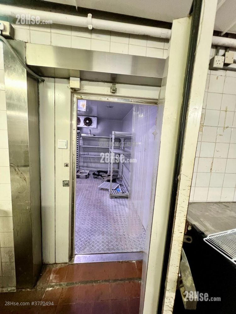 Honour Industrial Centre Rental 1 Toilet 1,960 ft²
