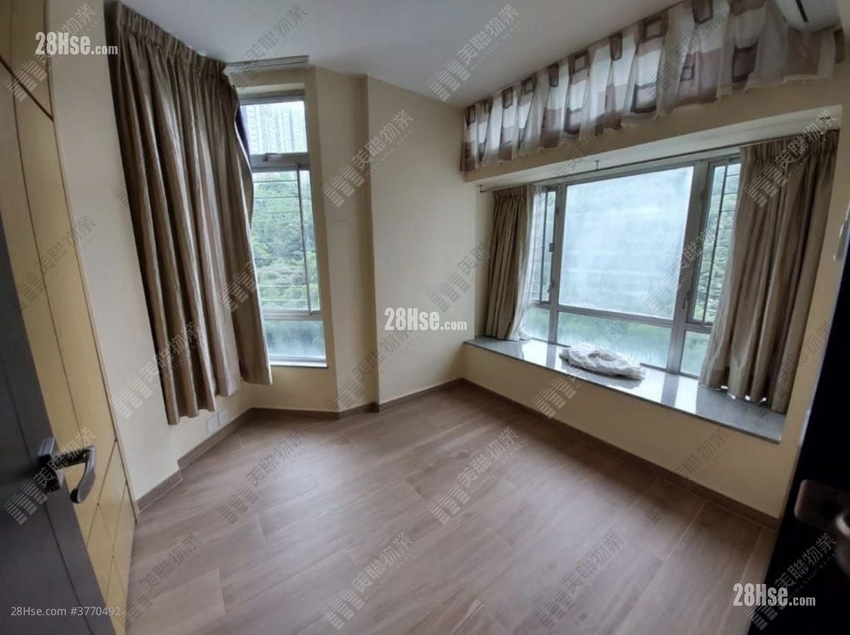 Laguna City Sell 2 Bedrooms 522 ft²