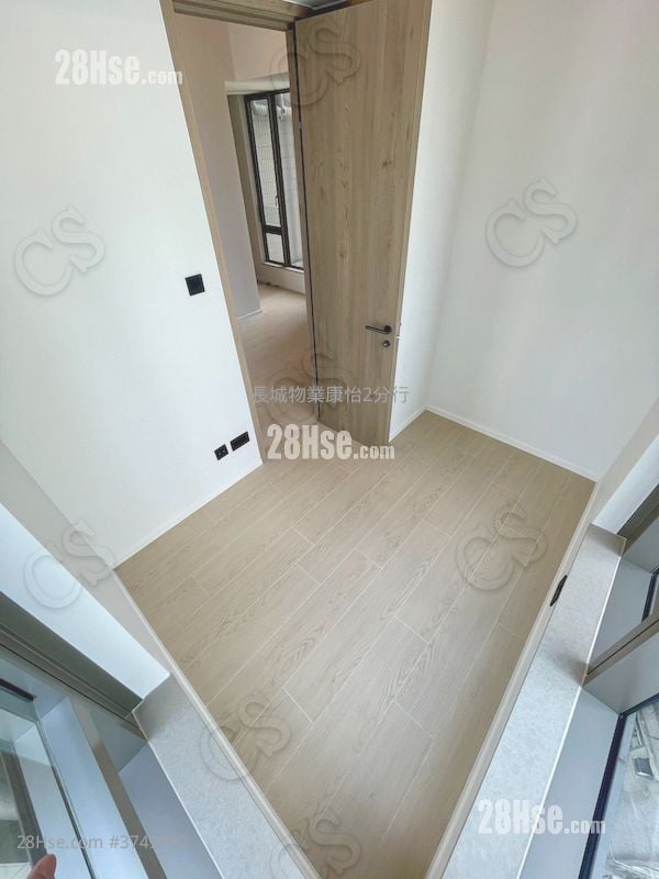 Finnie 租盘 1 房 , 1 浴室 270 平方尺