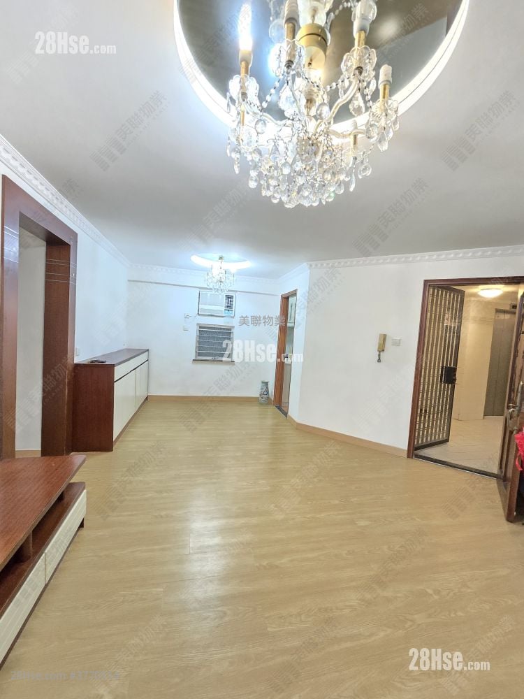 Laguna City Sell 3 Bedrooms 687 ft²