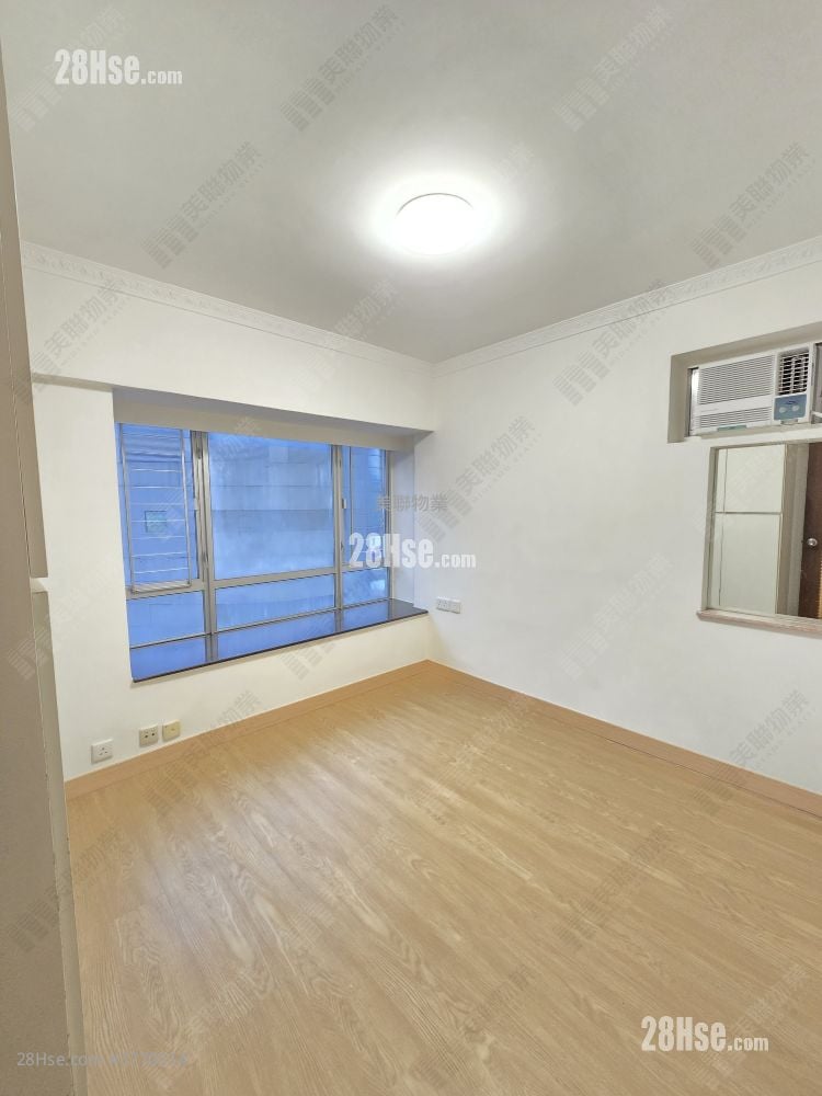 Laguna City Sell 3 Bedrooms 687 ft²