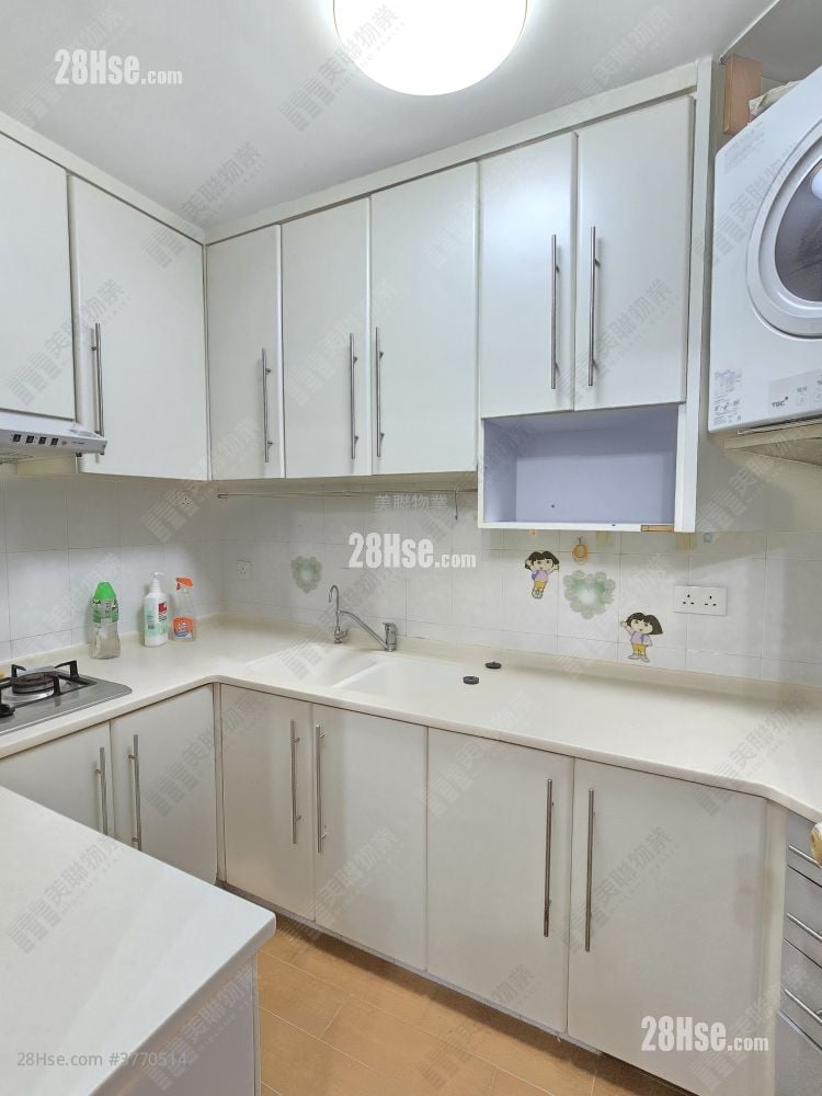 Laguna City Sell 3 Bedrooms 687 ft²