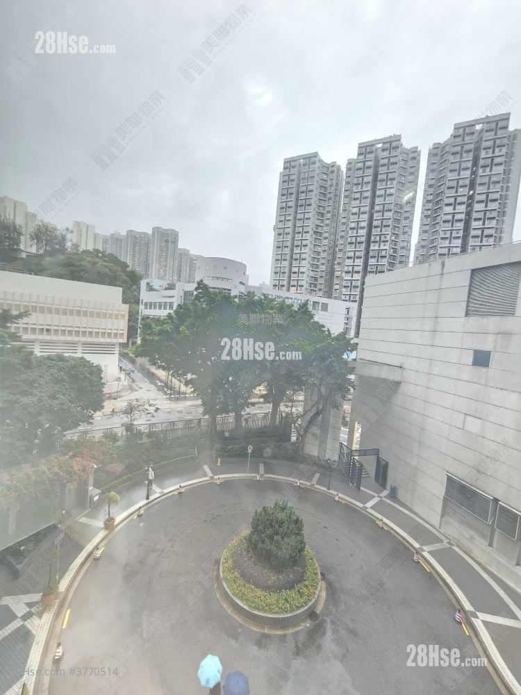 Laguna City Sell 3 Bedrooms 687 ft²