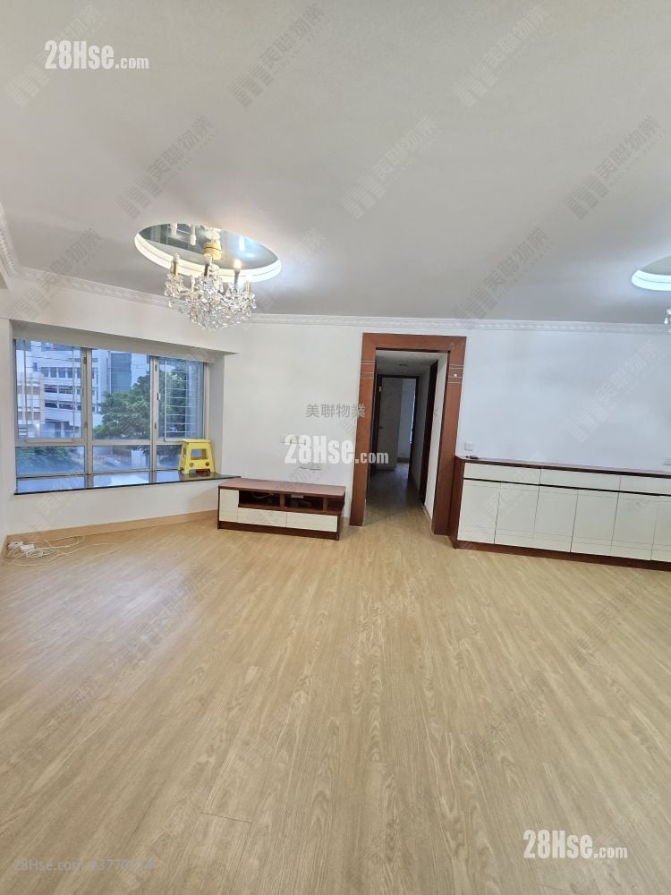 Laguna City Sell 3 Bedrooms 687 ft²