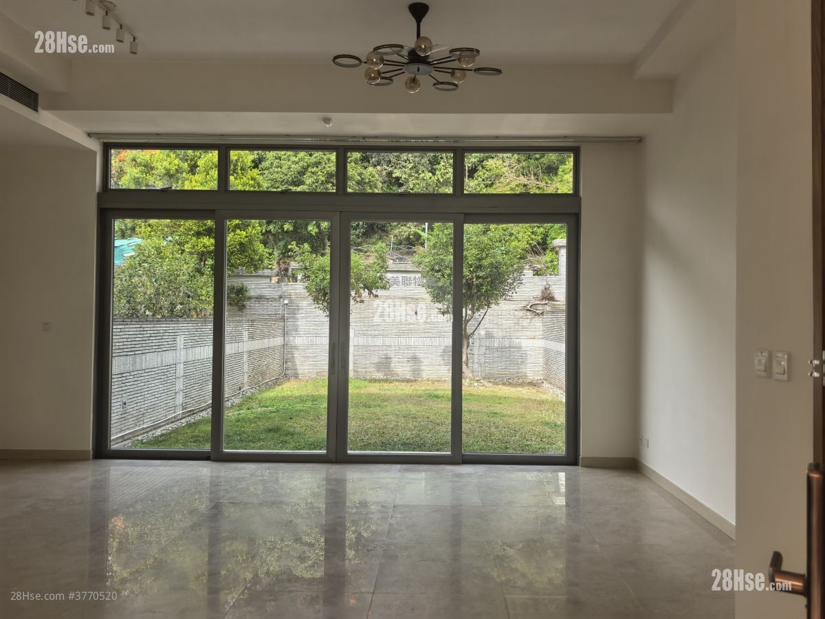 The Green Sell 3 Bedrooms , 4 Bathrooms 1,798 ft²