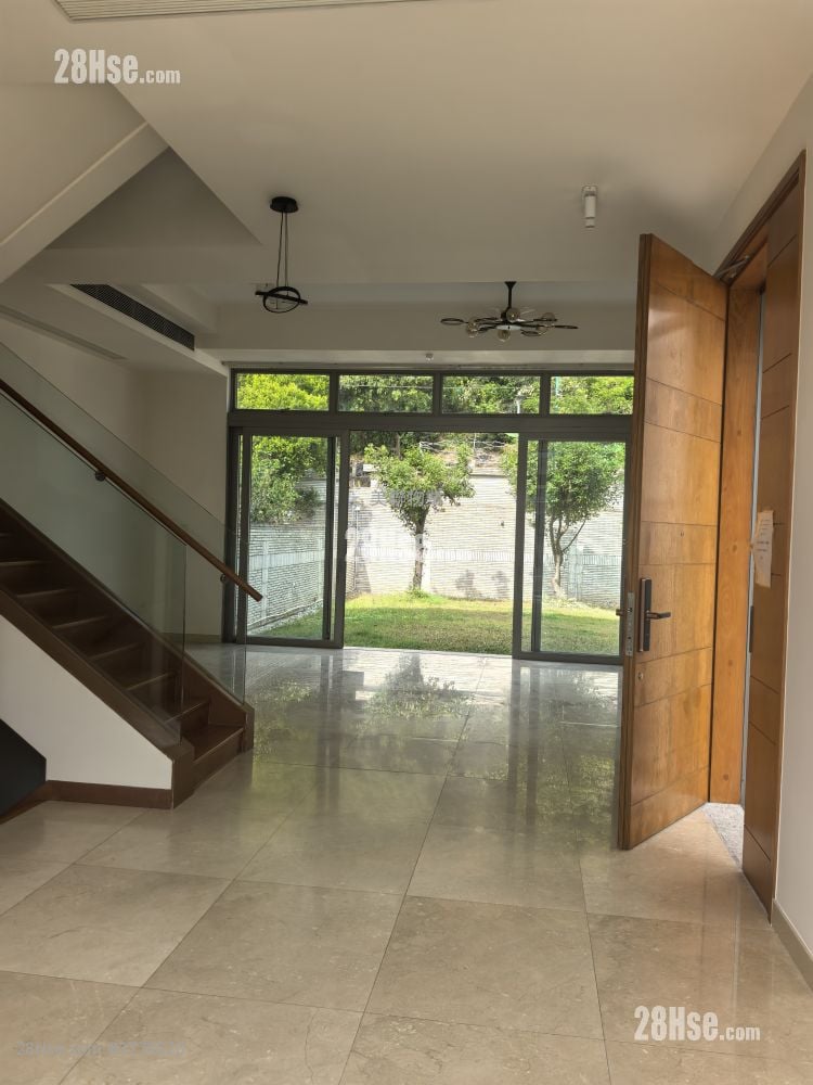 The Green Sell 3 Bedrooms , 4 Bathrooms 1,798 ft²