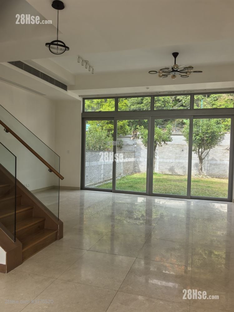 The Green Sell 3 Bedrooms , 4 Bathrooms 1,798 ft²