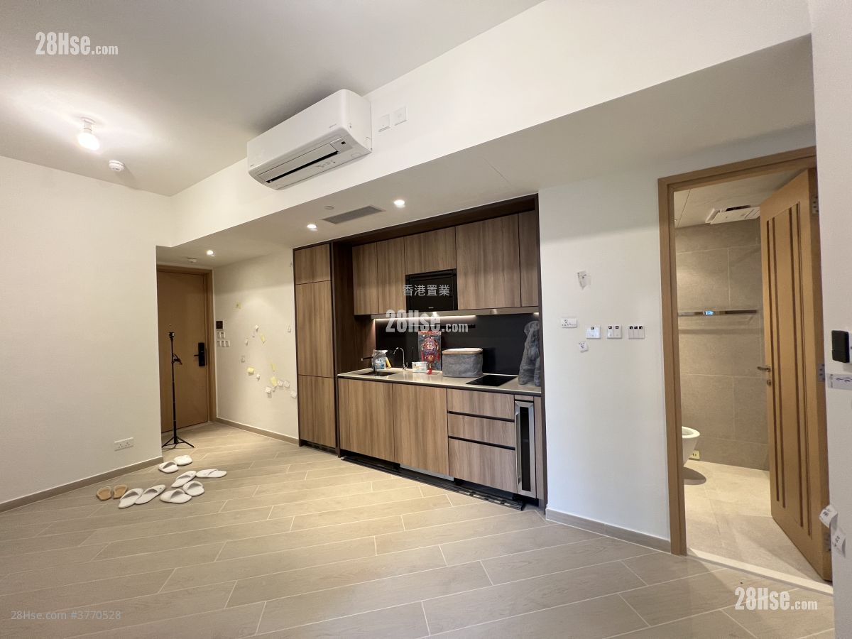 Lp10 Sell 2 Bedrooms , 1 Bathroom 512 ft²