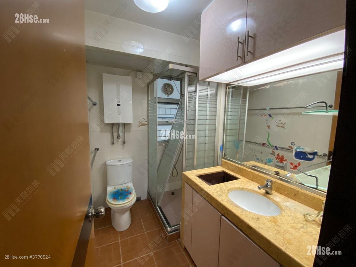 Laguna City Sell 3 Bedrooms 748 ft²