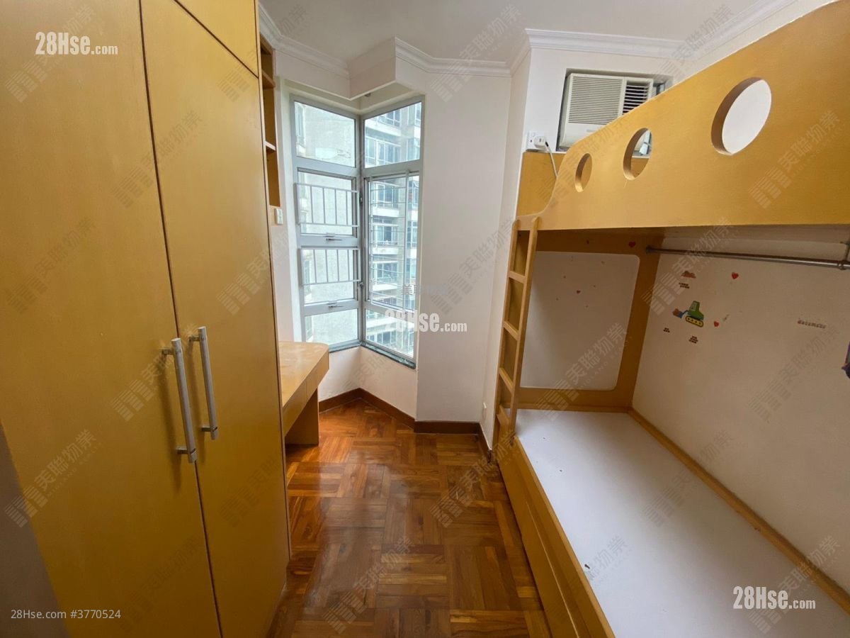 Laguna City Sell 3 Bedrooms 748 ft²