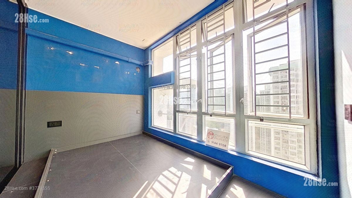 master room: Sheung Man Court Sell 1 Bedroom , 1 Bathroom 291 ft²