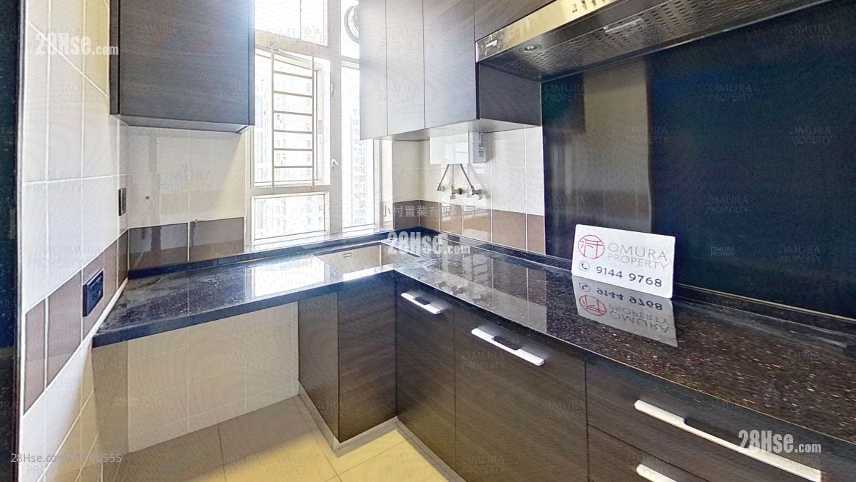 kitchen: Sheung Man Court Sell 1 Bedroom , 1 Bathroom 291 ft²
