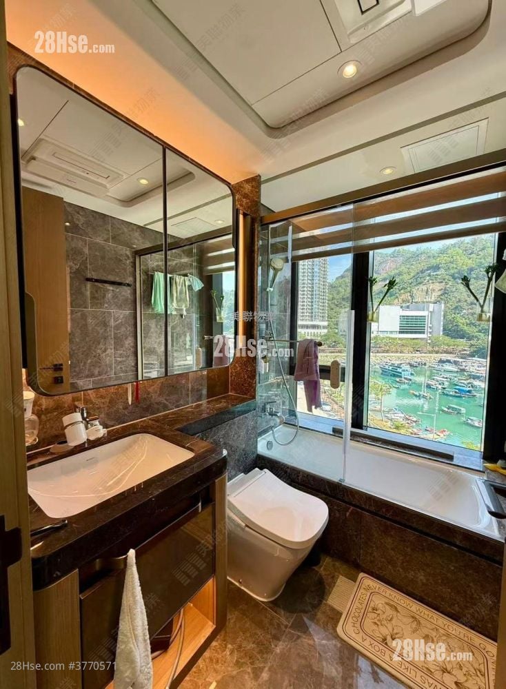 Montego Bay Sell 3 Bedrooms 845 ft²