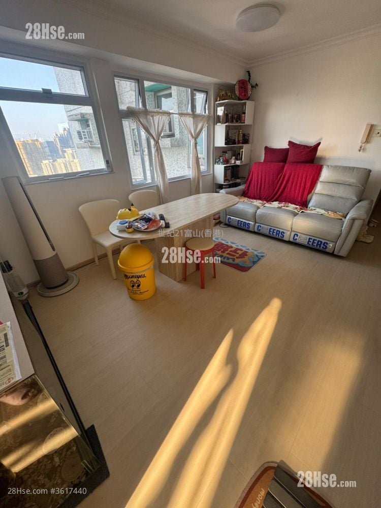 宏景花园 售盘 3 房 , 2 浴室 574 平方尺