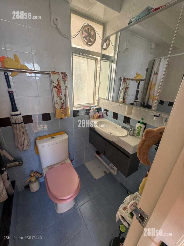 宏景花园 售盘 3 房 , 2 浴室 574 平方尺