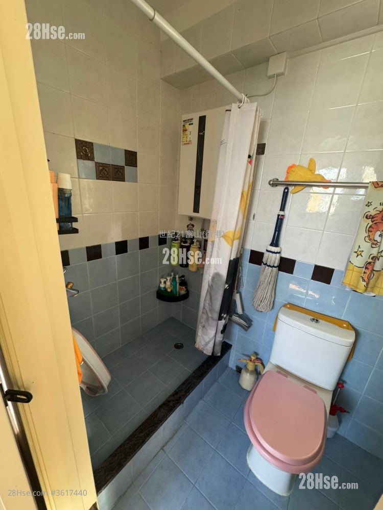 宏景花园 售盘 3 房 , 2 浴室 574 平方尺