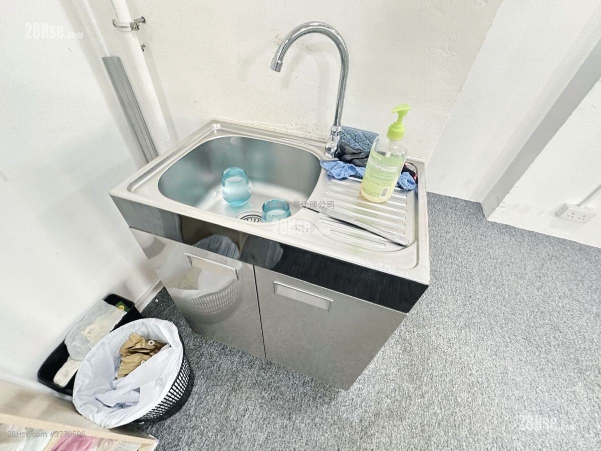 永义广场 租盘 1 房 1,200 平方尺