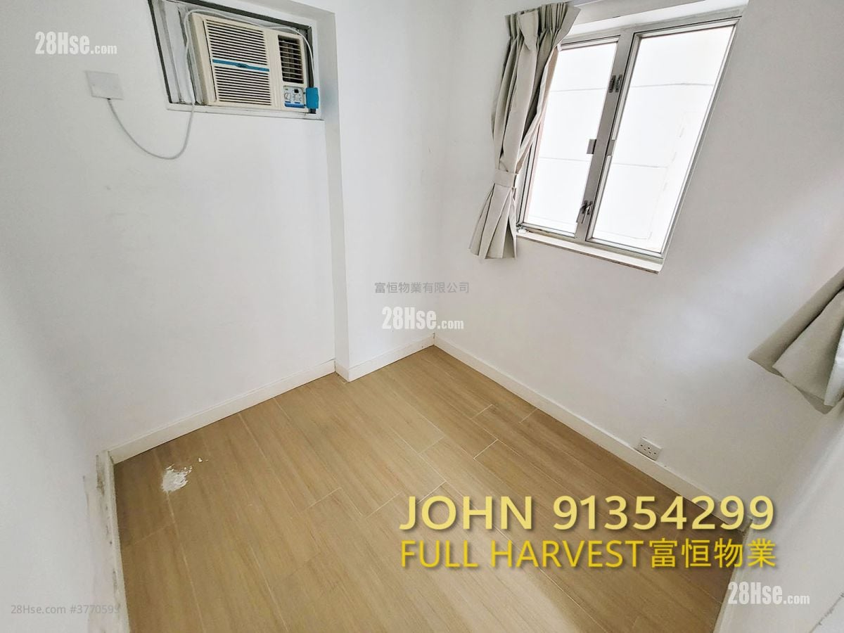 Flora Court Sell 1 Bedroom , 1 Bathroom 339 ft²