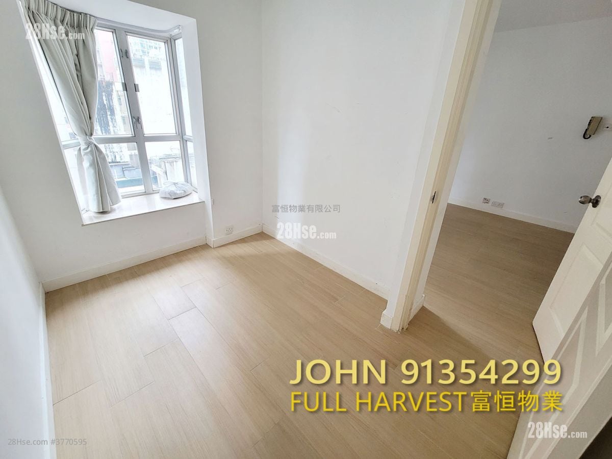 Flora Court Sell 1 Bedroom , 1 Bathroom 339 ft²