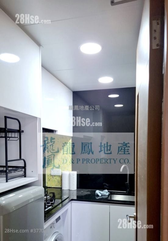 Metroregalia Rental 2 Bedrooms , 1 Bathroom 346 ft²