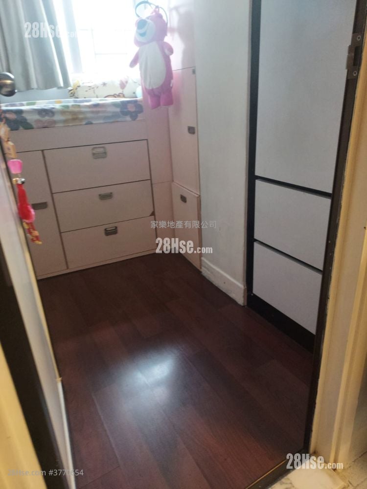 礼林大厦 售盘 3 房 , 1 浴室 625 平方尺