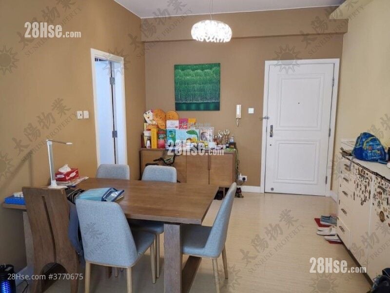 Royal Peninsula Sell 3 Bedrooms 1,051 ft²