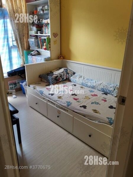 Royal Peninsula Sell 3 Bedrooms 1,051 ft²