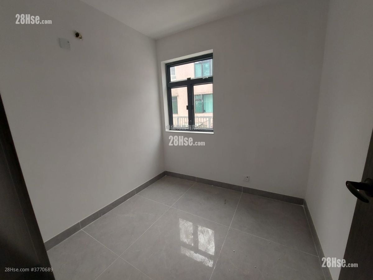 村屋 售盘 3 房 , 2 浴室