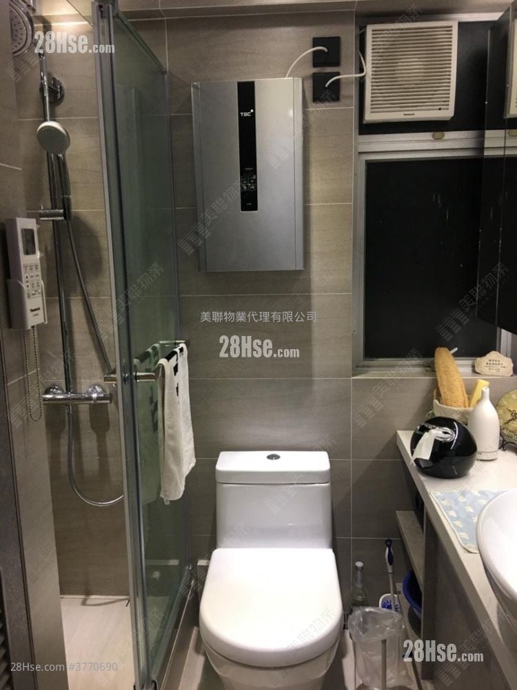 丽港城 售盘 2 房 , 1 浴室 517 平方尺