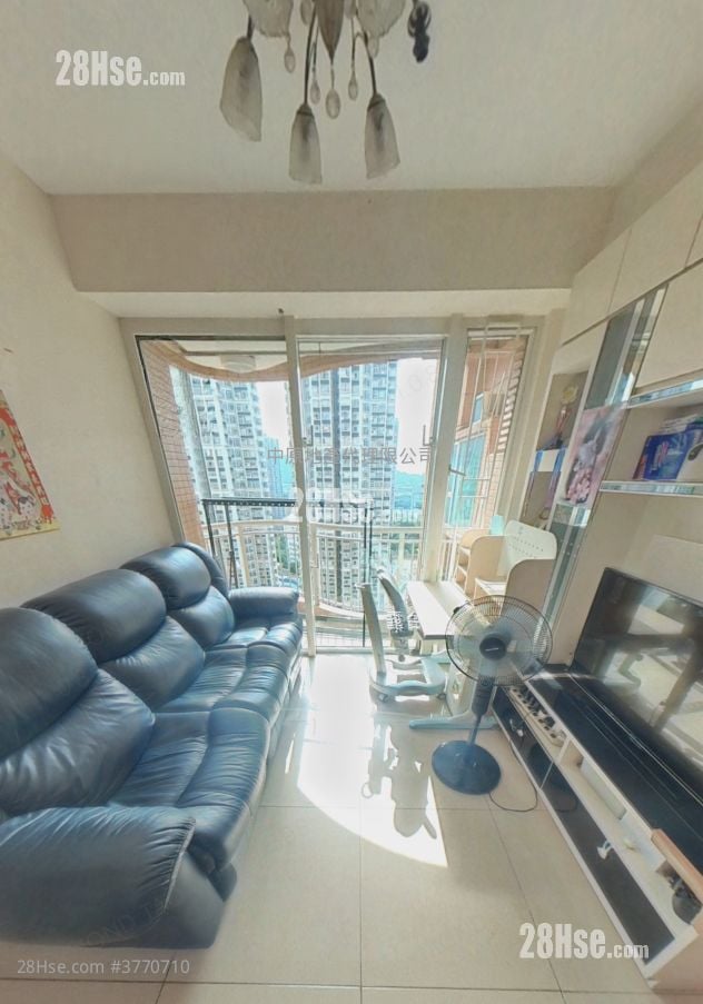 Central Park Towers Sell 2 Bedrooms , 1 Bathroom 498 ft²