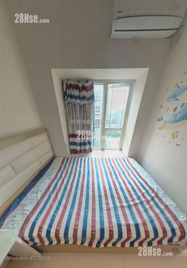 Central Park Towers Sell 2 Bedrooms , 1 Bathroom 498 ft²