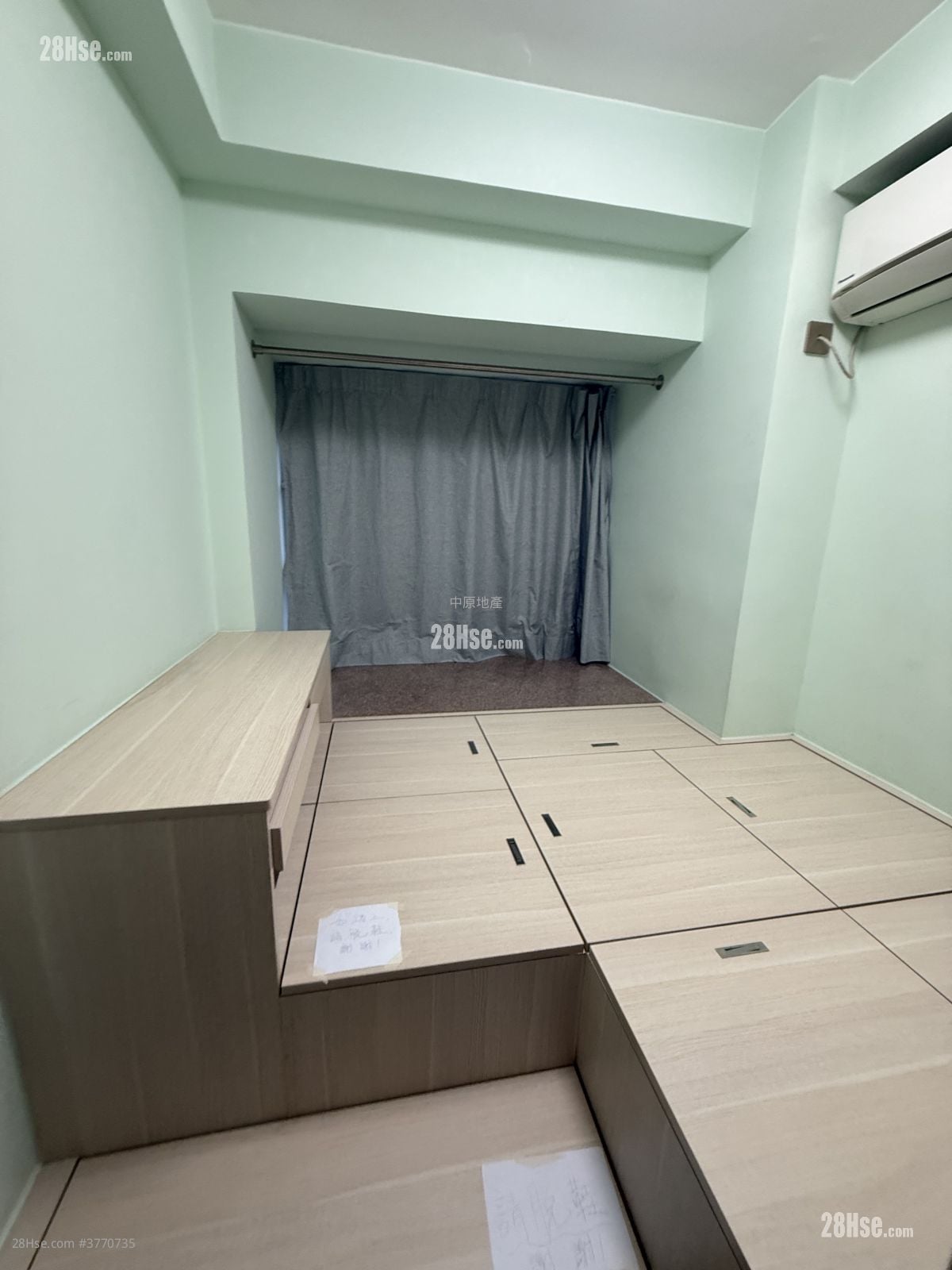 Ho Shun Fuk Building Sell 2 Bedrooms 398 ft²