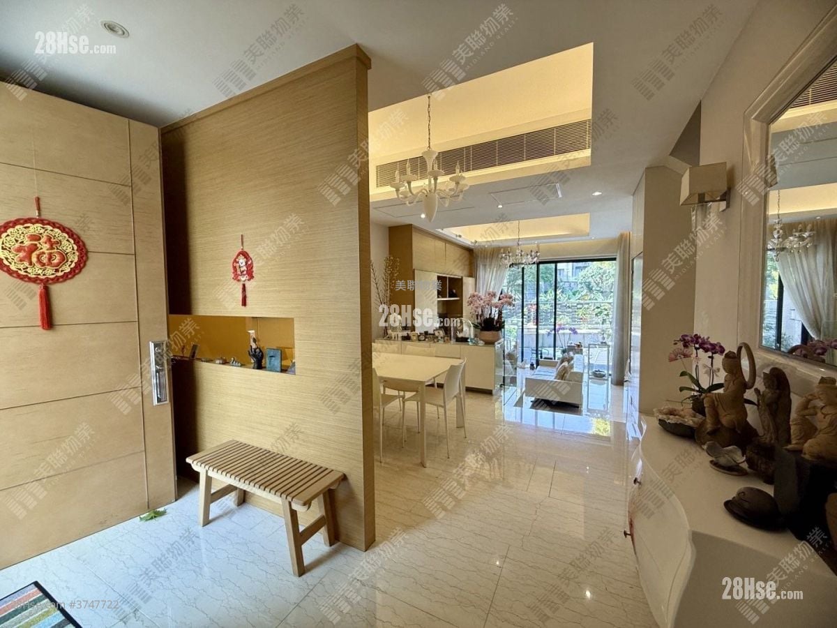 天峦 售盘 3 房 , 5+ 浴室 1,798 平方尺