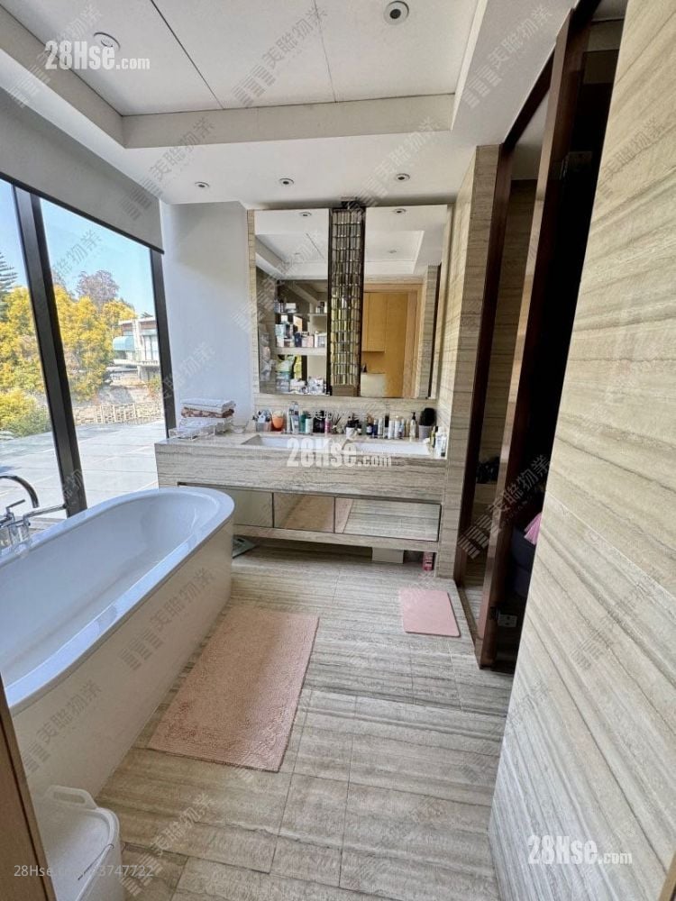 天峦 售盘 3 房 , 5+ 浴室 1,798 平方尺