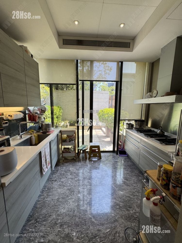 天峦 售盘 3 房 , 5+ 浴室 1,798 平方尺