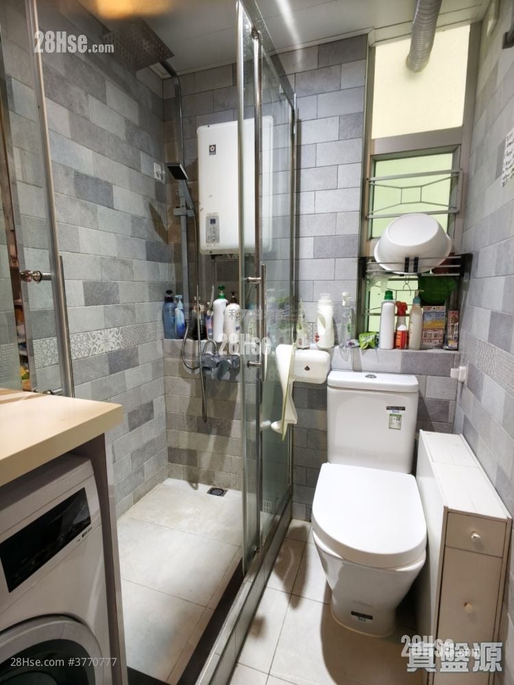 Richland Gardens Sell 2 Bedrooms 407 ft²