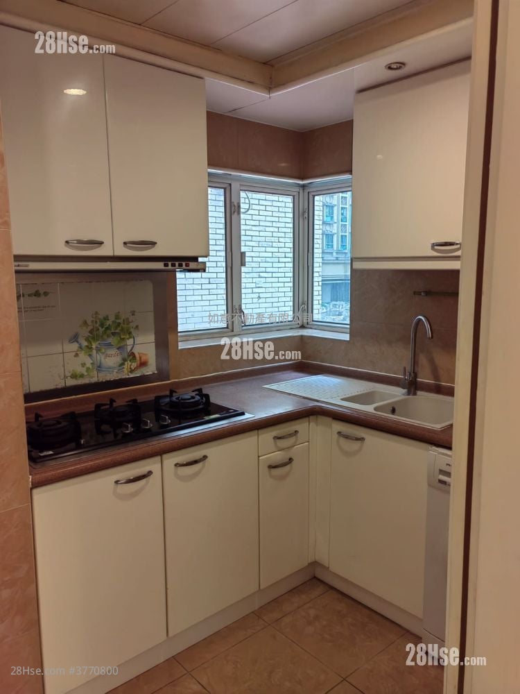 海逸豪园 租盘 2 房 , 1 浴室 555 平方尺