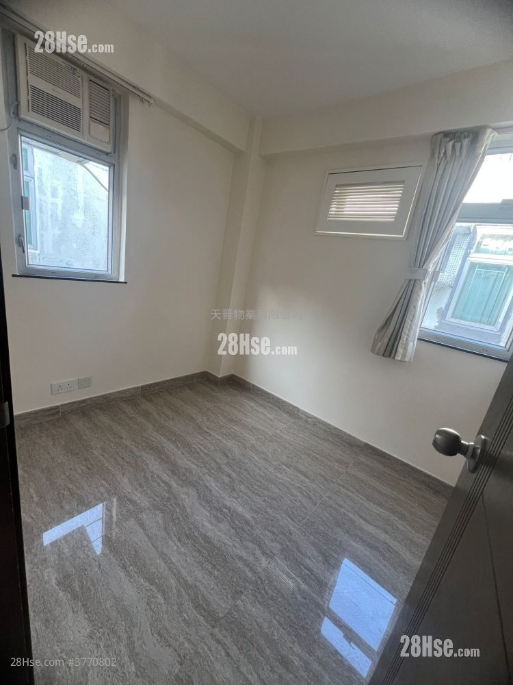 Wyler Garden Sell 2 Bedrooms , 1 Bathroom 337 ft²