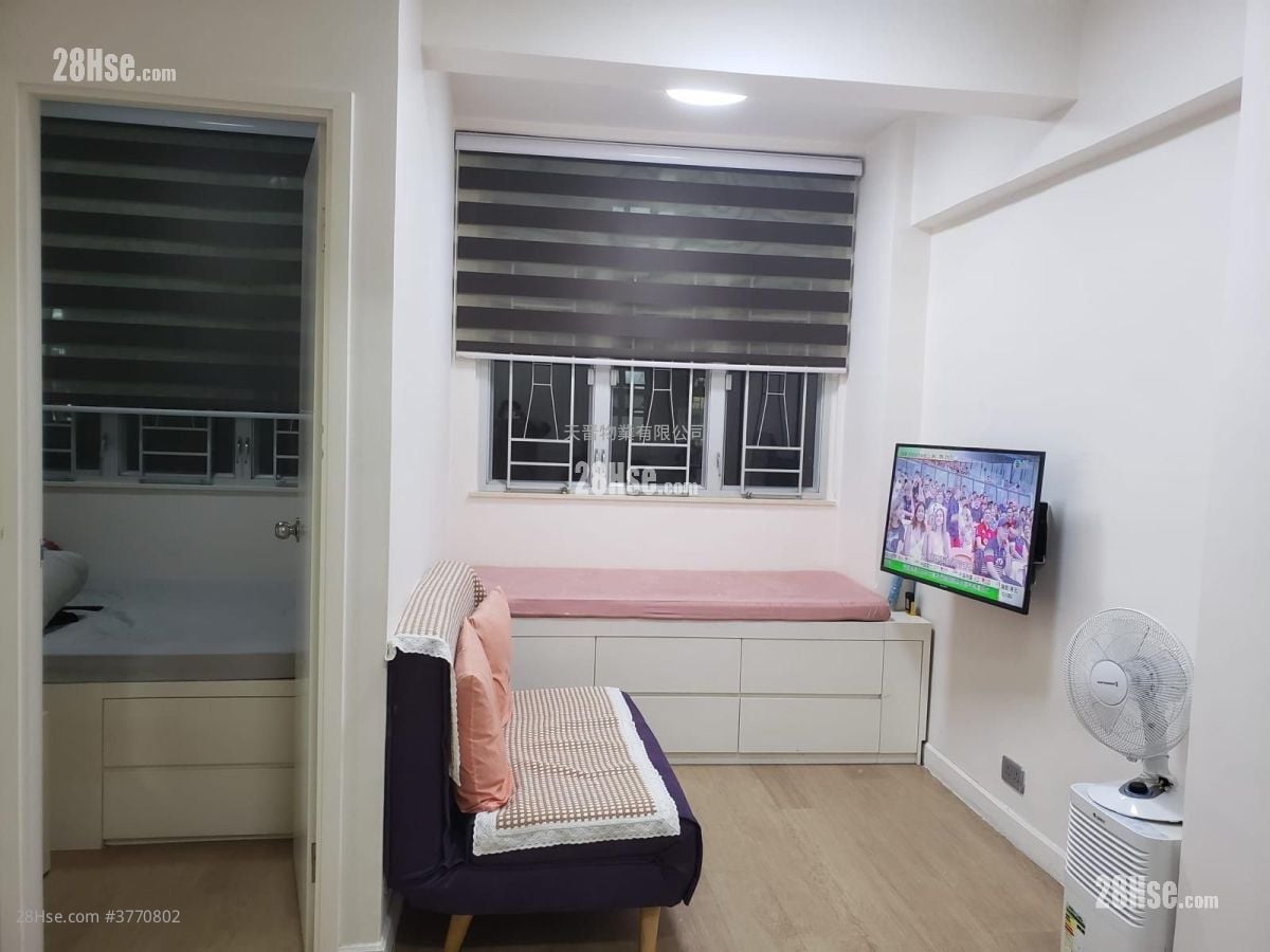 Wyler Garden Sell 2 Bedrooms , 1 Bathroom 337 ft²