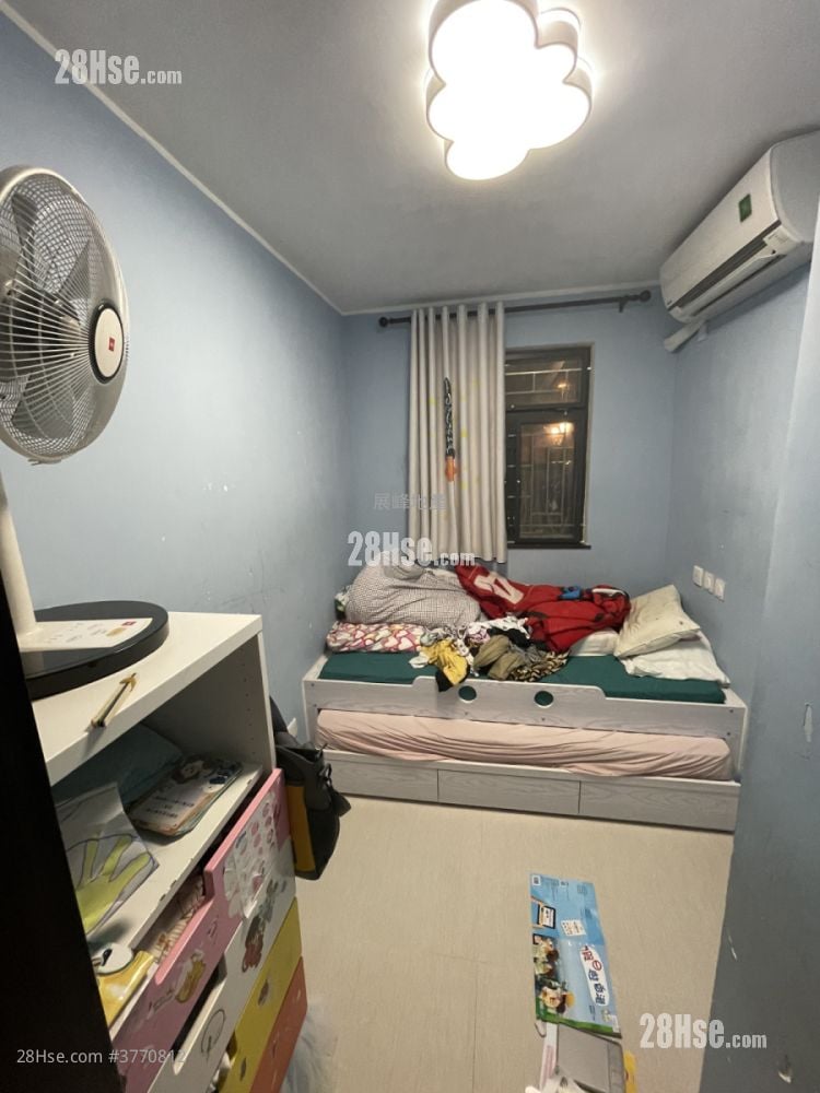 Village Sell 3 Bedrooms , 2 Bathrooms 700 ft²