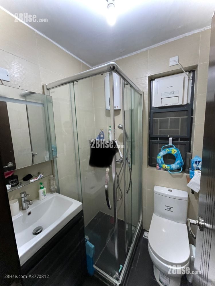 Village Sell 3 Bedrooms , 2 Bathrooms 700 ft²