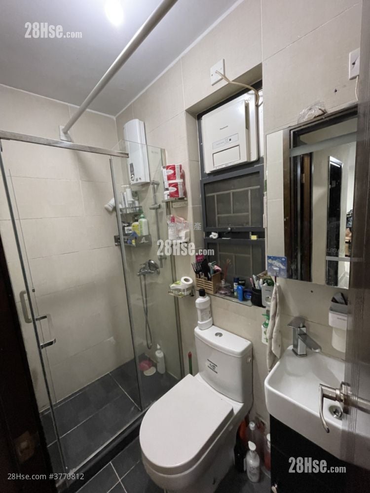 Village Sell 3 Bedrooms , 2 Bathrooms 700 ft²