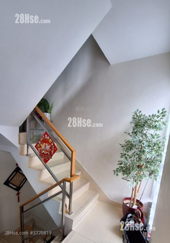 村屋 售盘 700 平方尺