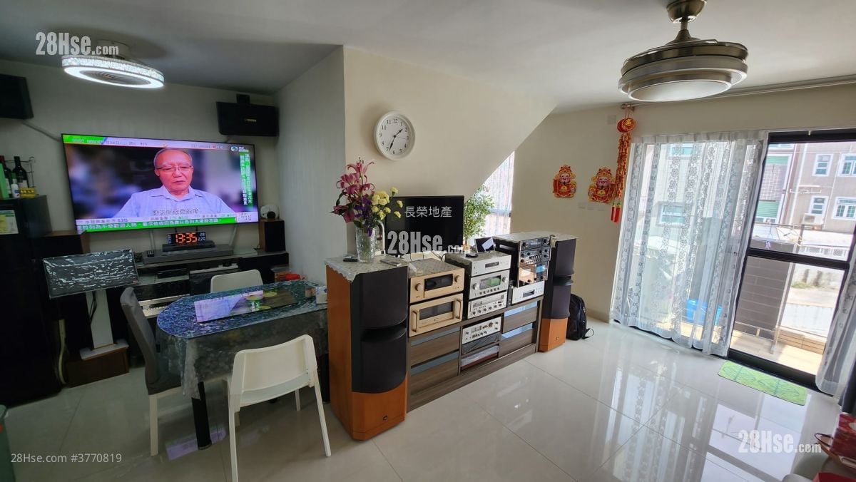 村屋 售盘 700 平方尺