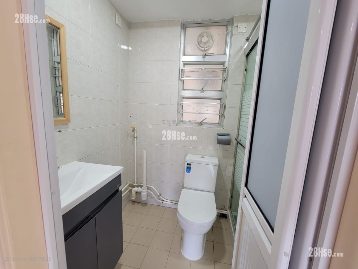 单幢楼房 售盘 2 房 , 1 浴室 410 平方尺